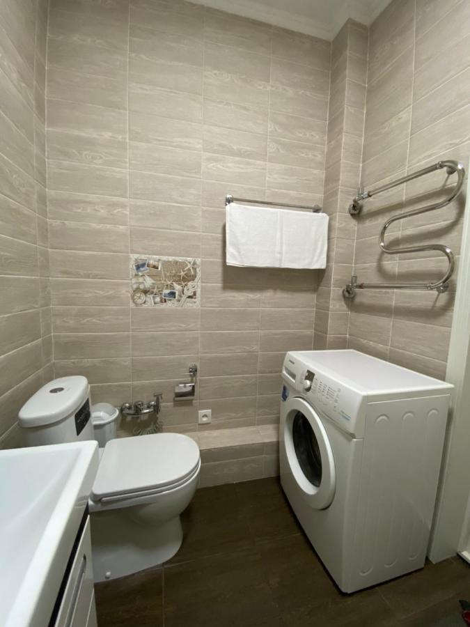 Жк Весна Apartamento Almaty Exterior foto