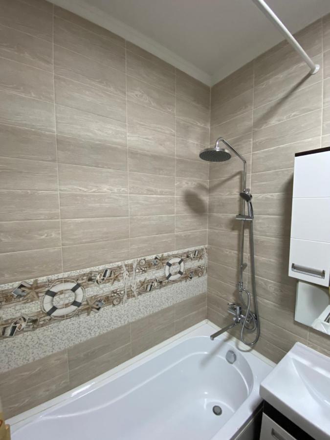 Жк Весна Apartamento Almaty Exterior foto