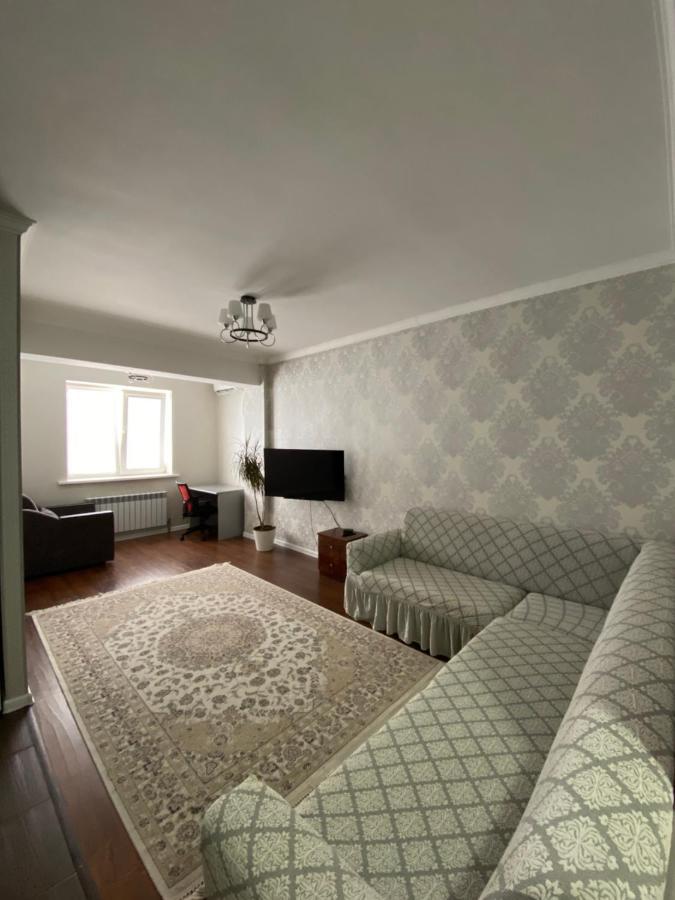 Жк Весна Apartamento Almaty Exterior foto