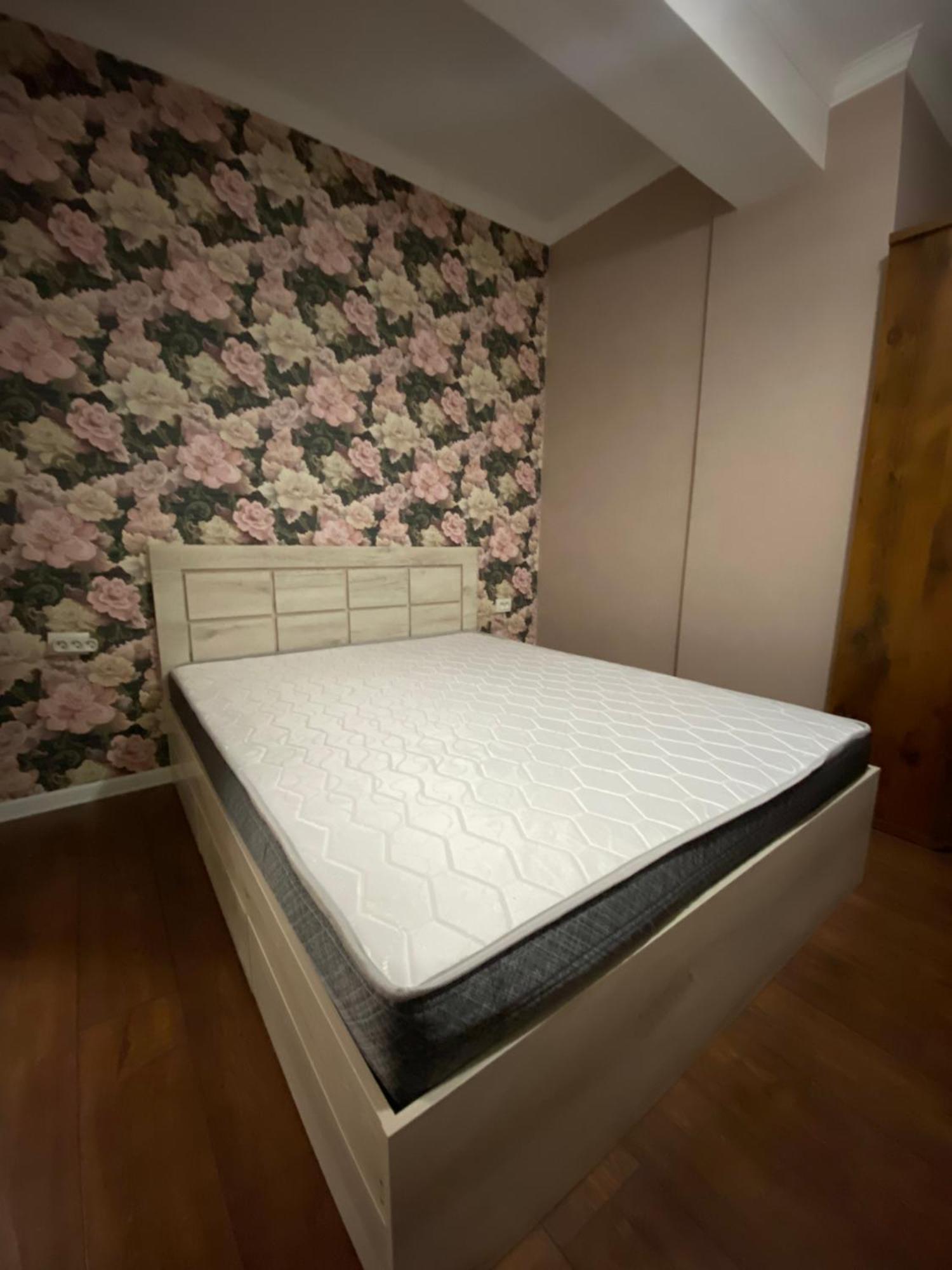 Жк Весна Apartamento Almaty Exterior foto